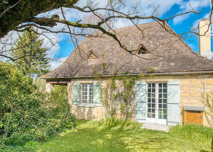 Semesterbostad Beautiful In Sarlat-la-Canéda